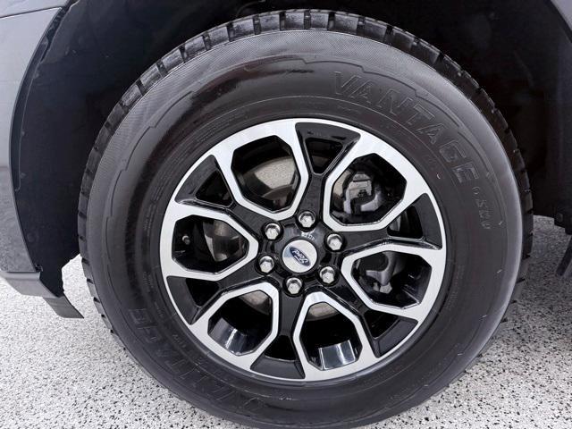 used 2024 Ford Expedition car, priced at $44,250