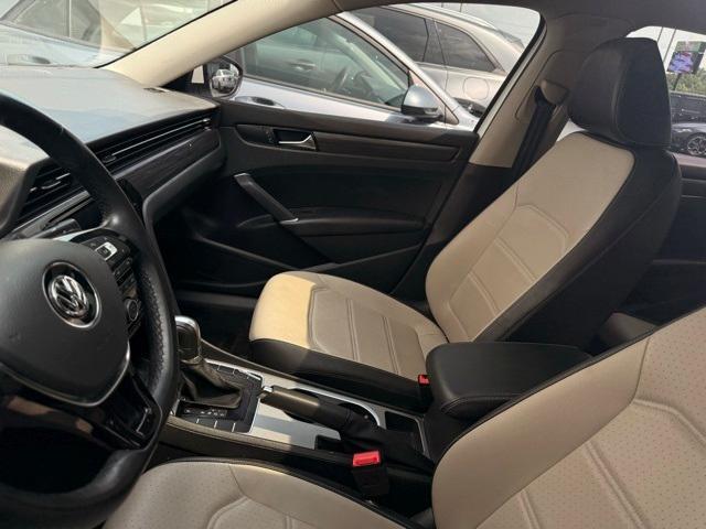used 2020 Volkswagen Passat car