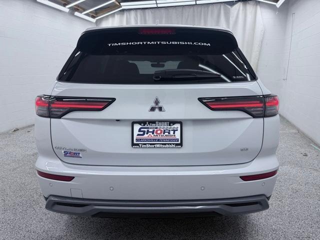 new 2025 Mitsubishi Outlander car, priced at $39,359
