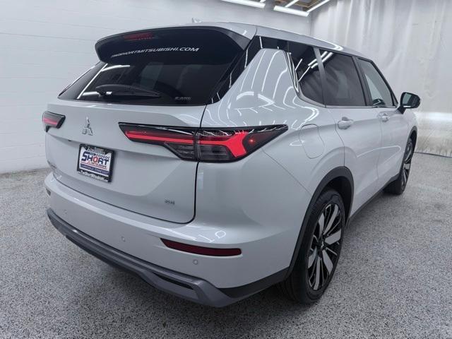 new 2025 Mitsubishi Outlander car, priced at $39,359