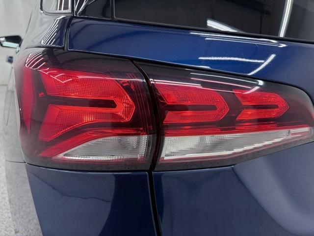used 2022 Chevrolet Equinox car, priced at $16,800