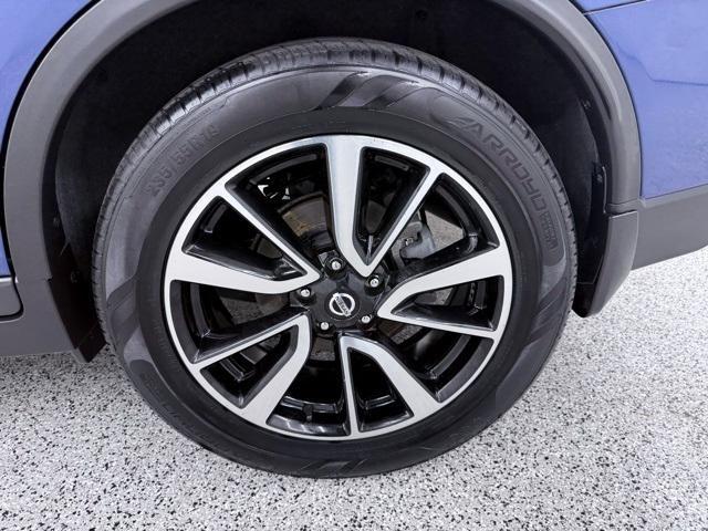used 2019 Nissan Rogue car, priced at $19,700