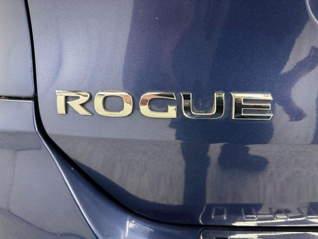 used 2019 Nissan Rogue car, priced at $19,700