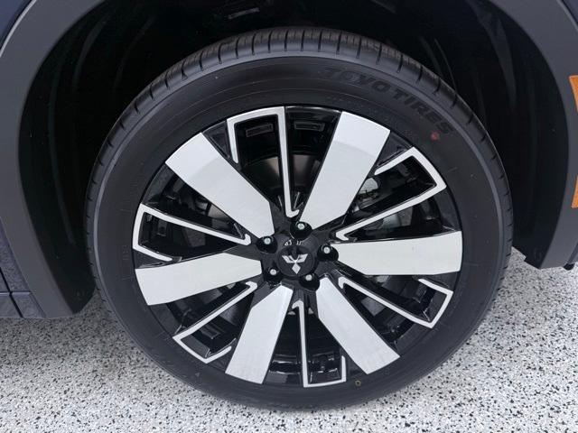 new 2025 Mitsubishi Outlander car, priced at $36,815
