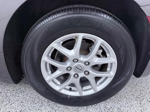 used 2021 Chrysler Pacifica car, priced at $23,100