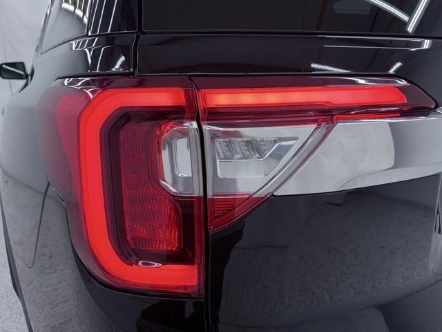 used 2023 GMC Acadia car, priced at $26,900