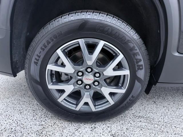 used 2023 GMC Acadia car, priced at $26,900