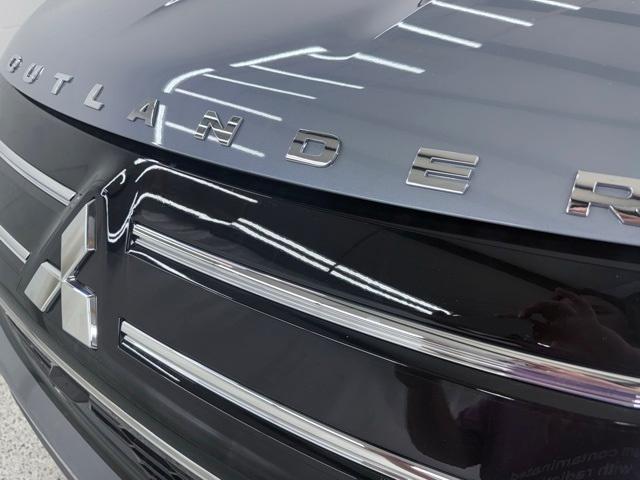 new 2025 Mitsubishi Outlander car, priced at $41,130
