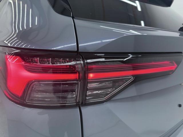 new 2025 Mitsubishi Outlander car, priced at $41,130