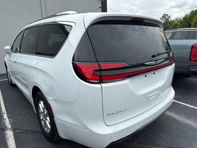 used 2021 Chrysler Pacifica car, priced at $22,444