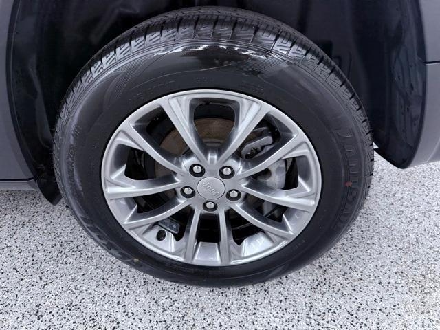 used 2020 Jeep Cherokee car, priced at $16,700