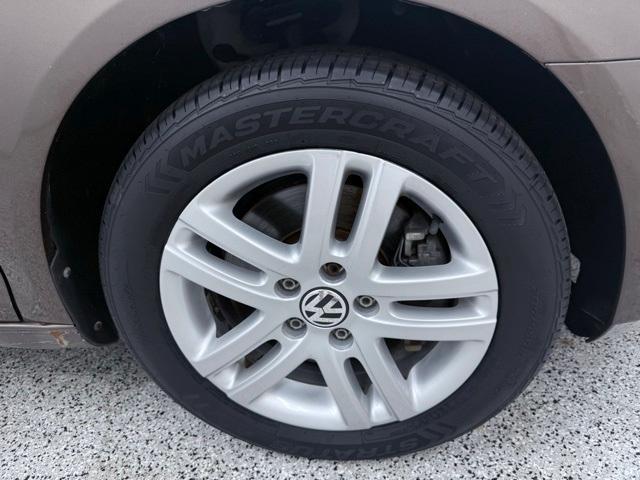 used 2013 Volkswagen Jetta SportWagen car, priced at $7,200