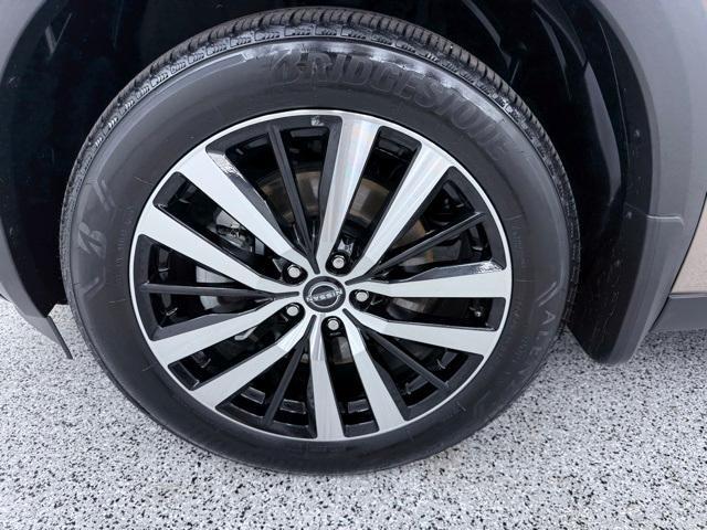 used 2024 Nissan Pathfinder car, priced at $38,000