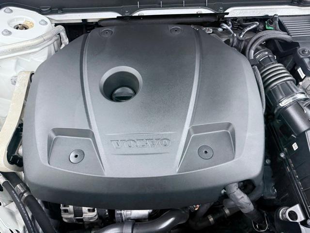 used 2022 Volvo XC90 car, priced at $26,998
