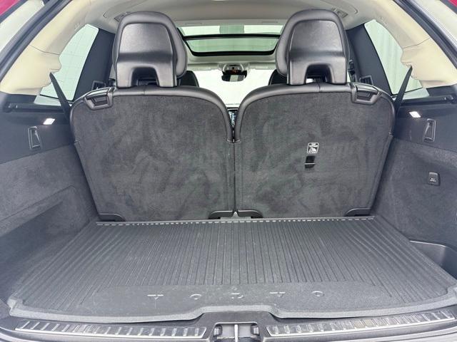 used 2022 Volvo XC90 car, priced at $26,998