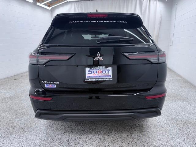 new 2025 Mitsubishi Outlander car, priced at $32,825