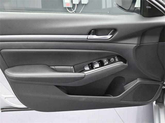 used 2023 Nissan Altima car, priced at $23,407