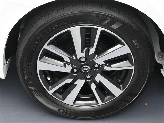 new 2025 Nissan Versa car, priced at $21,194