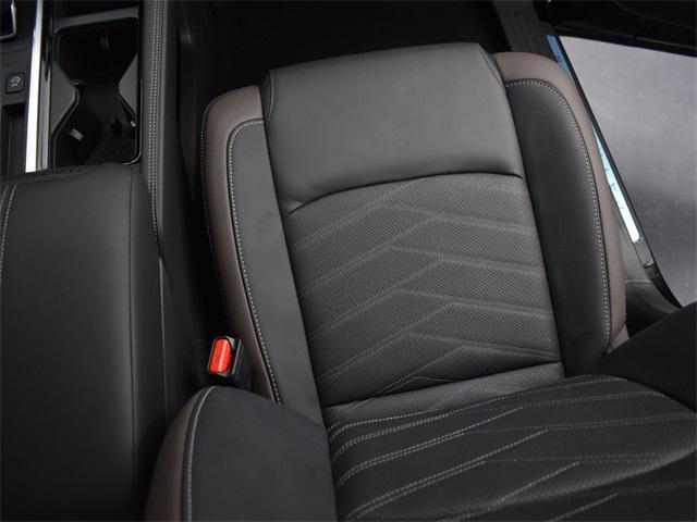 new 2025 Nissan Pathfinder car, priced at $52,655