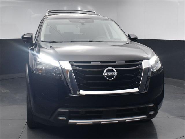 new 2025 Nissan Pathfinder car, priced at $52,655