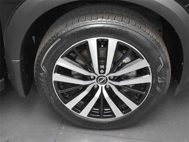 new 2025 Nissan Pathfinder car, priced at $52,655