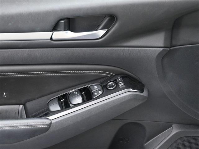 used 2022 Nissan Altima car, priced at $26,289