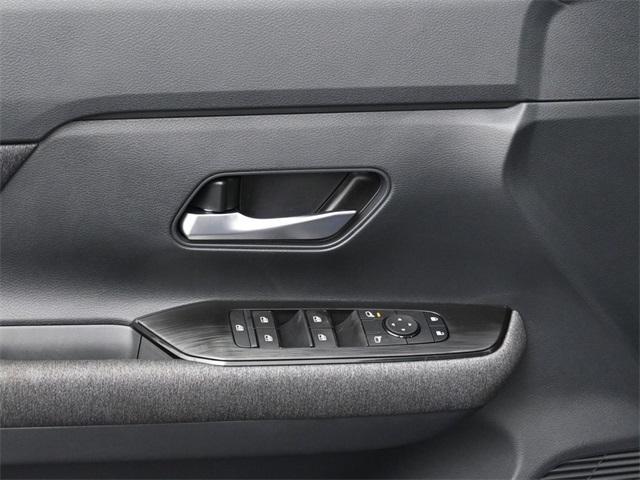 new 2025 Nissan Kicks car, priced at $26,592