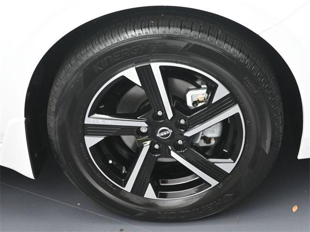 new 2025 Nissan Sentra car, priced at $21,052