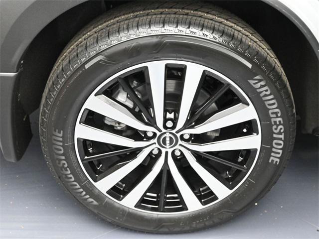 new 2025 Nissan Pathfinder car, priced at $53,175