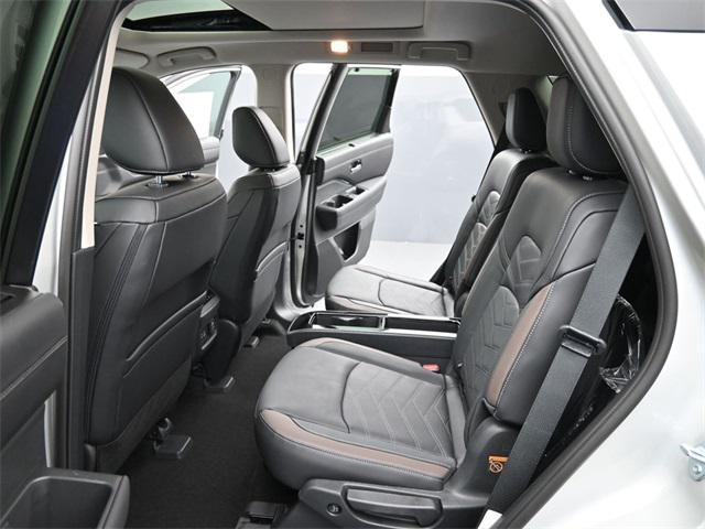 new 2025 Nissan Pathfinder car, priced at $53,175