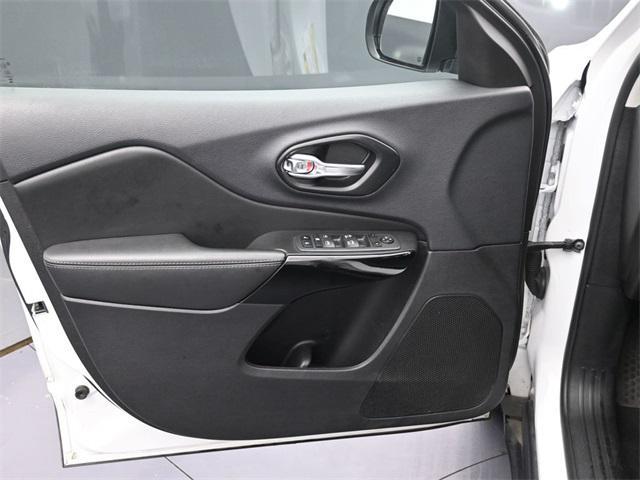 used 2023 Jeep Cherokee car, priced at $19,957