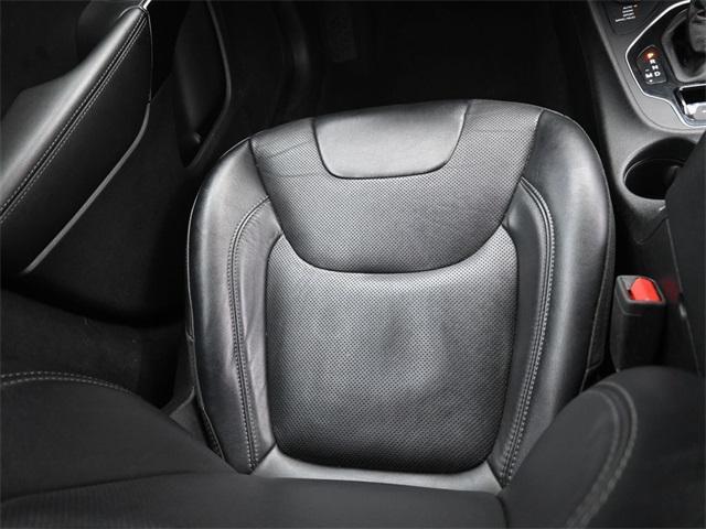 used 2023 Jeep Cherokee car, priced at $19,957