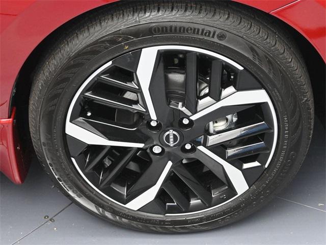 new 2025 Nissan Versa car, priced at $21,830