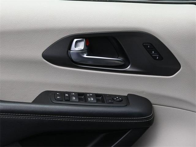 used 2023 Chrysler Pacifica car, priced at $23,187