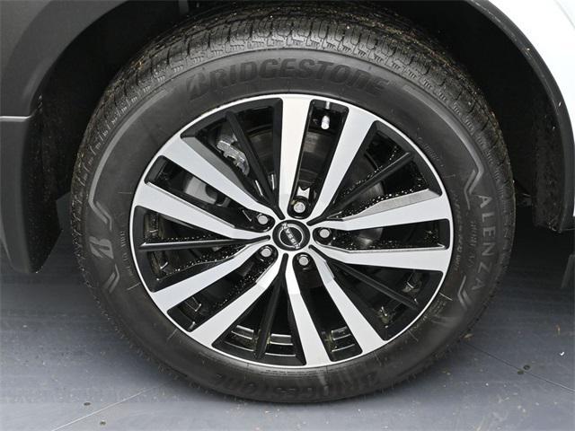 new 2025 Nissan Pathfinder car, priced at $53,630