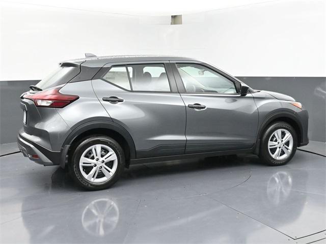 new 2025 Nissan Kicks car, priced at $22,040
