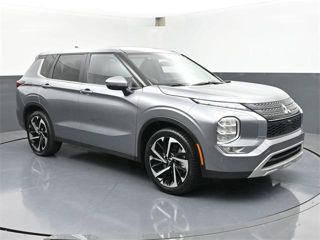 used 2024 Mitsubishi Outlander car, priced at $22,373