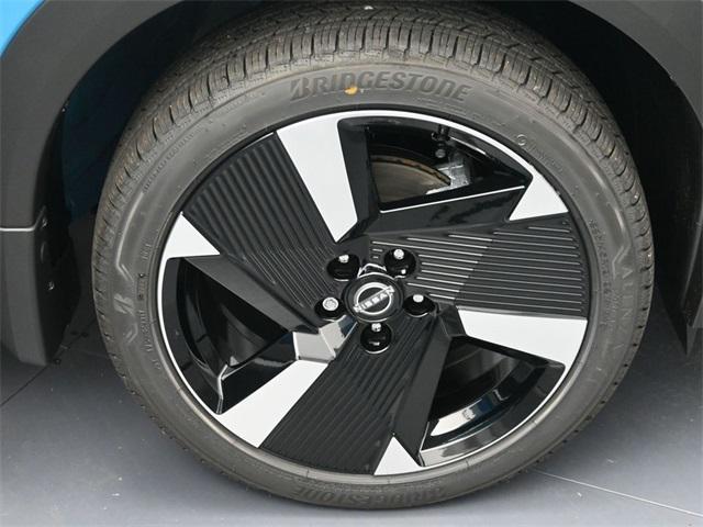 new 2025 Nissan Kicks car, priced at $28,535