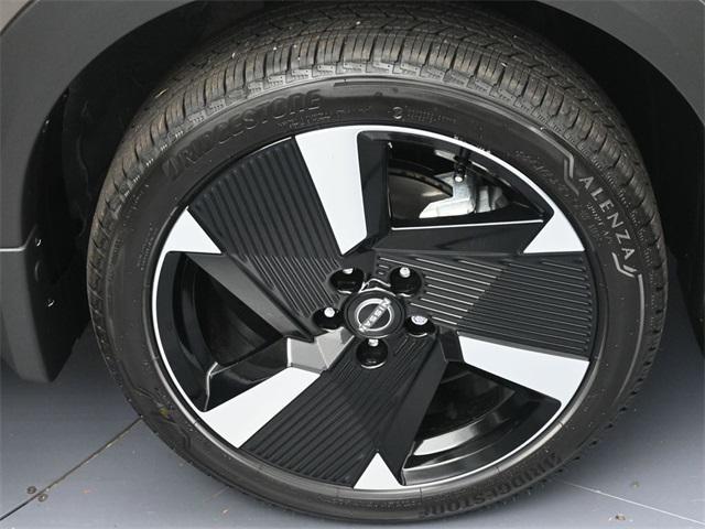 new 2025 Nissan Kicks car