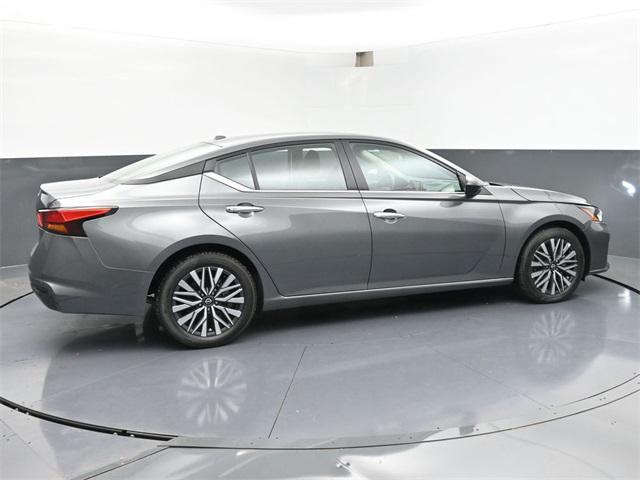 used 2025 Nissan Altima car, priced at $19,736