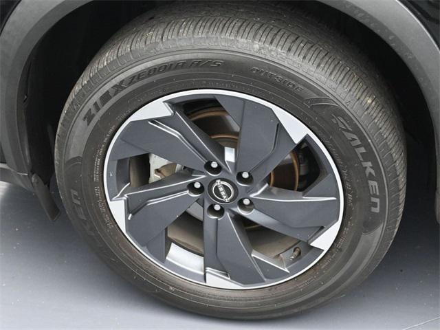 used 2024 Nissan Rogue car, priced at $24,139