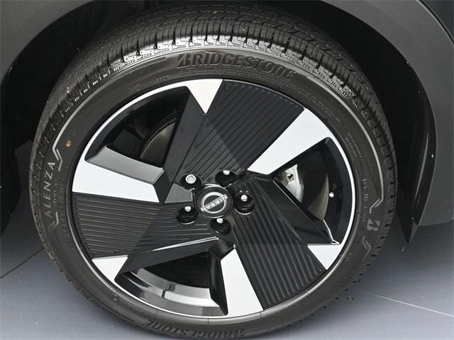 new 2026 Nissan Kicks car, priced at $26,642