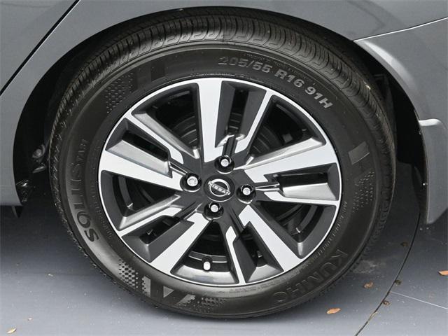 new 2025 Nissan Versa car, priced at $19,985