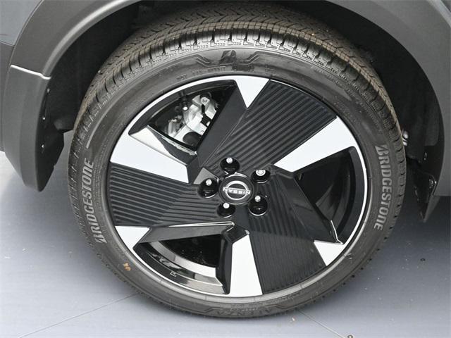 new 2026 Nissan Kicks car, priced at $26,956