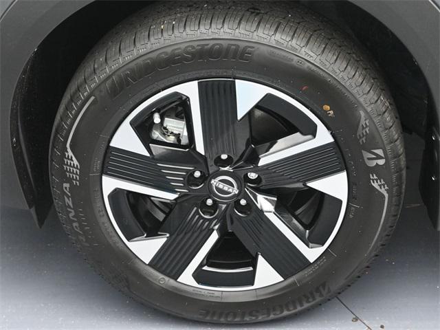 new 2025 Nissan Kicks car, priced at $26,592