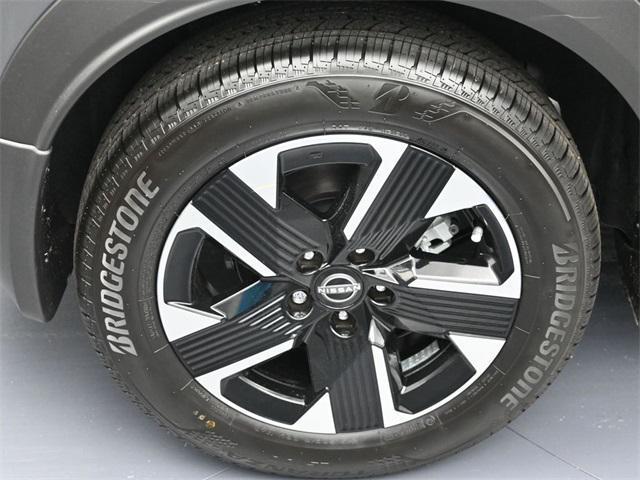 new 2025 Nissan Kicks car, priced at $26,592