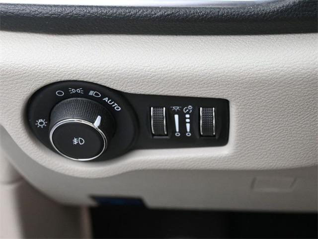 used 2023 Chrysler Pacifica car, priced at $26,798
