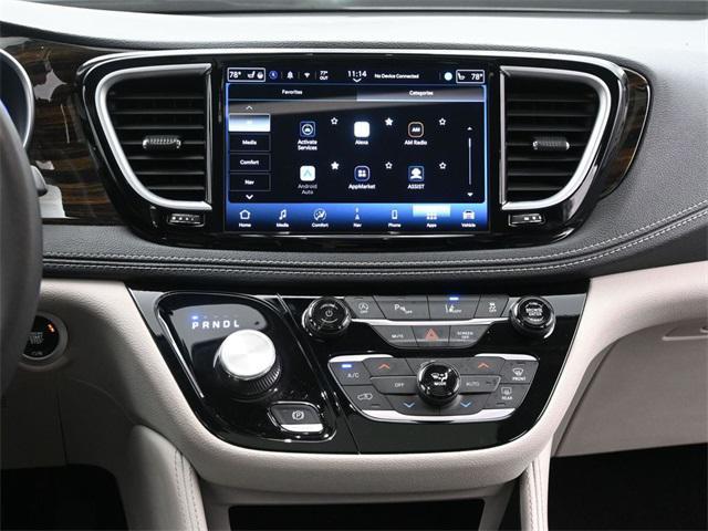 used 2023 Chrysler Pacifica car, priced at $26,798
