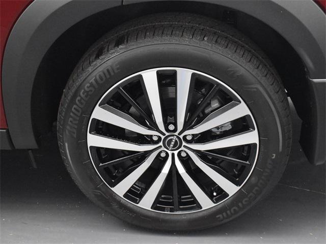 new 2025 Nissan Pathfinder car, priced at $52,990