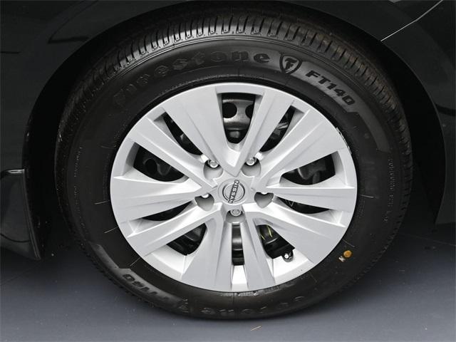 new 2025 Nissan Sentra car, priced at $22,236